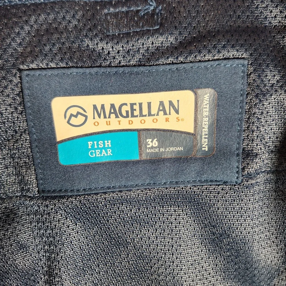 Magellan Outdoors Cargo‎ Shorts 39X9 (Tag 36) Fish Gear Blue Water Repellent